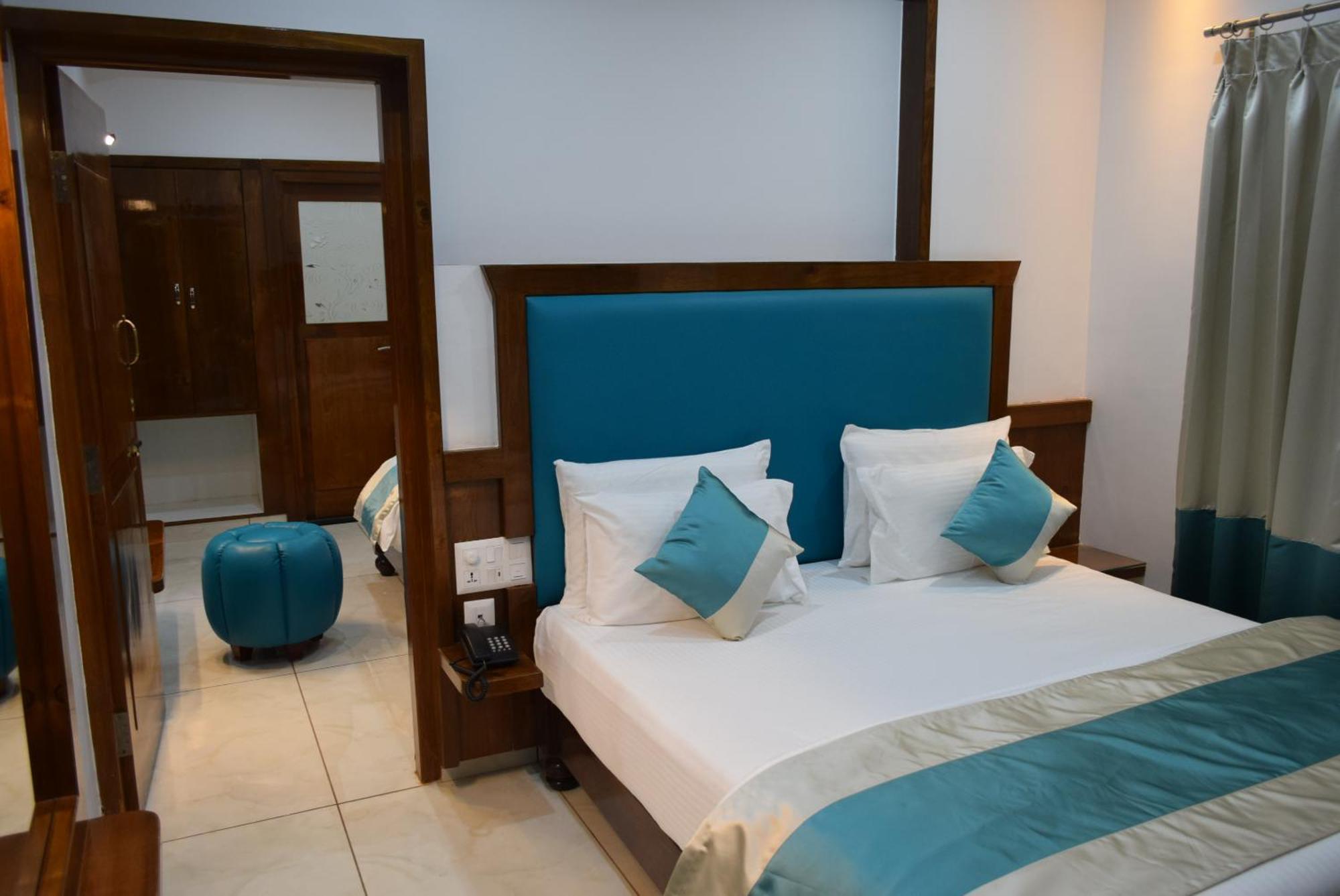 Hotel Lok Sagar 3*