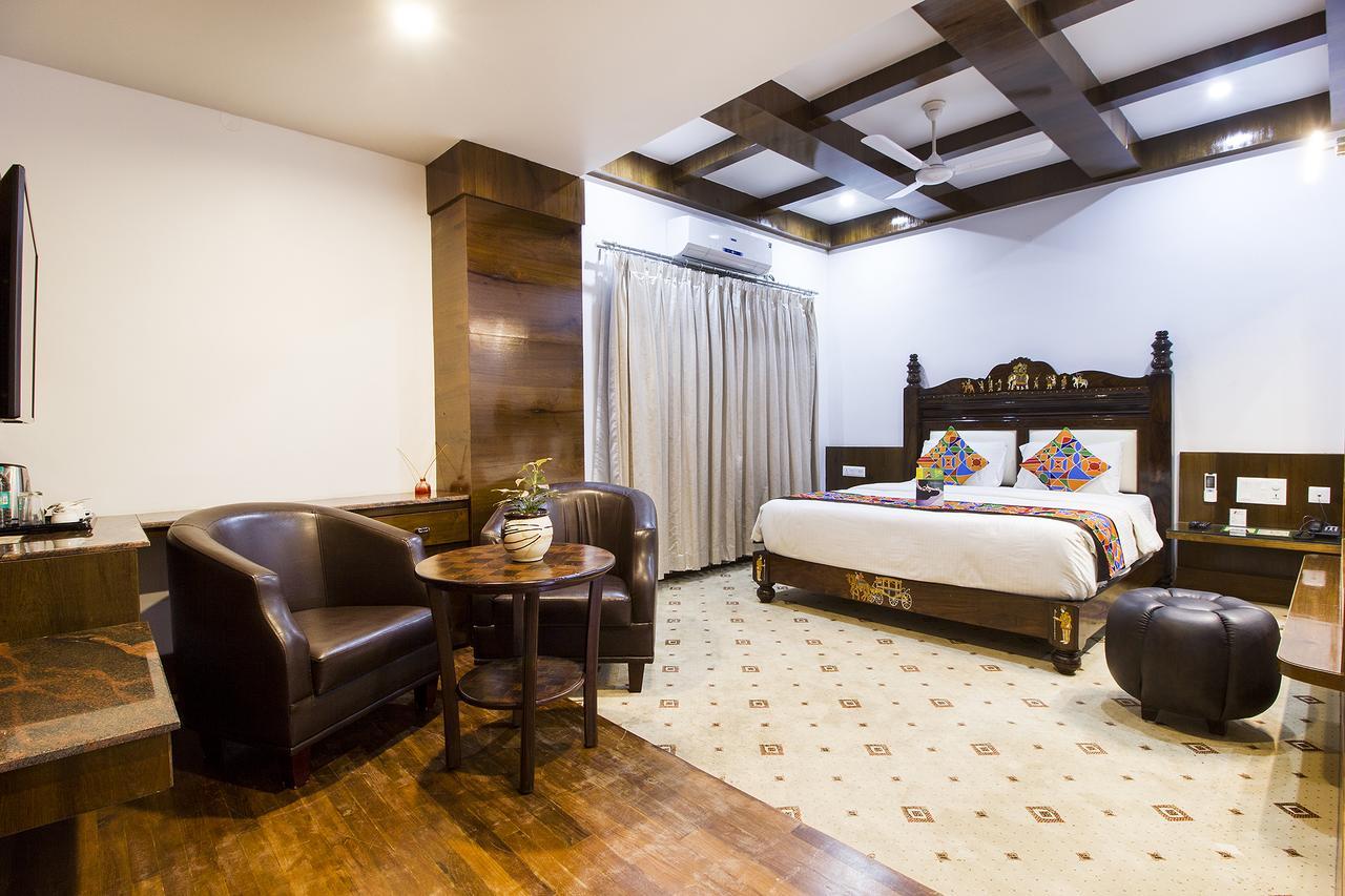 Lok Sagar Hotel